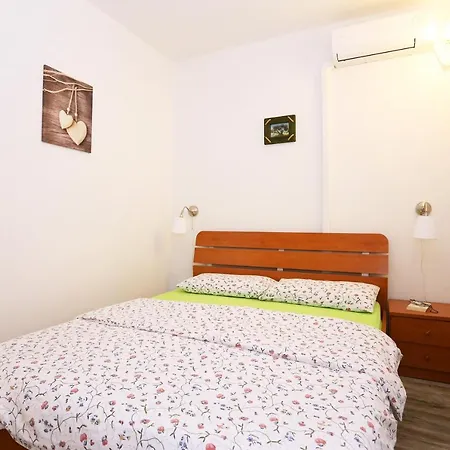 Apartmán By The Sea Novigrad - 14028 *