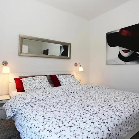 By The Sea Novigrad - 14028 Apartmán *